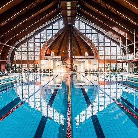 Csevi Apartmanhaz Мезйокйовешд Екстер'єр фото