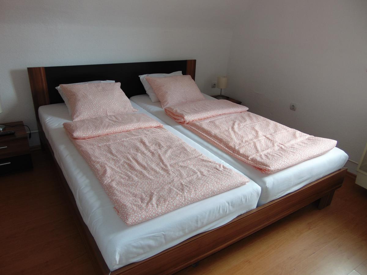 Csevi Apartmanhaz Мезйокйовешд Екстер'єр фото
